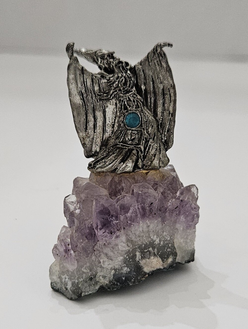 Vintage Myth & Magic Pewter Wizard on Amethyst Crystal - Read Flaw